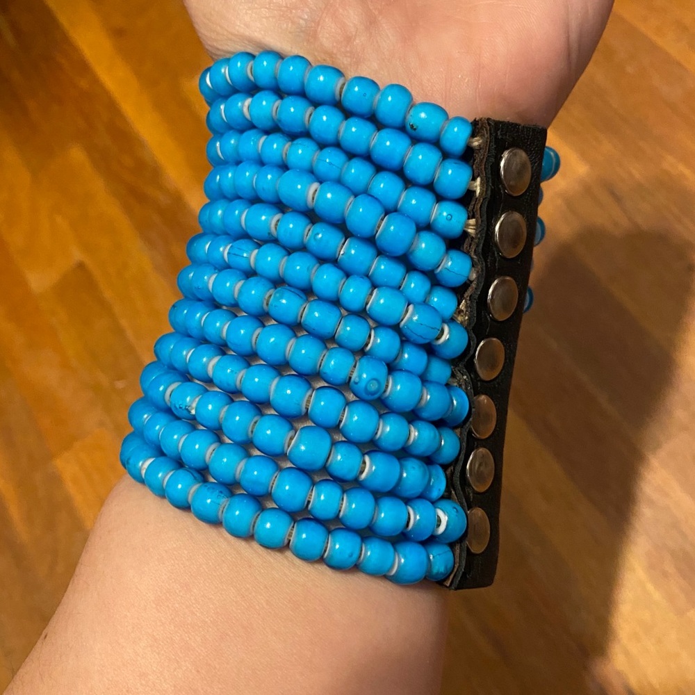*RARE* PAMELA LOVE BLUE GLASS BEAD 12 STRAND CUFF - Picture 4 of 12
